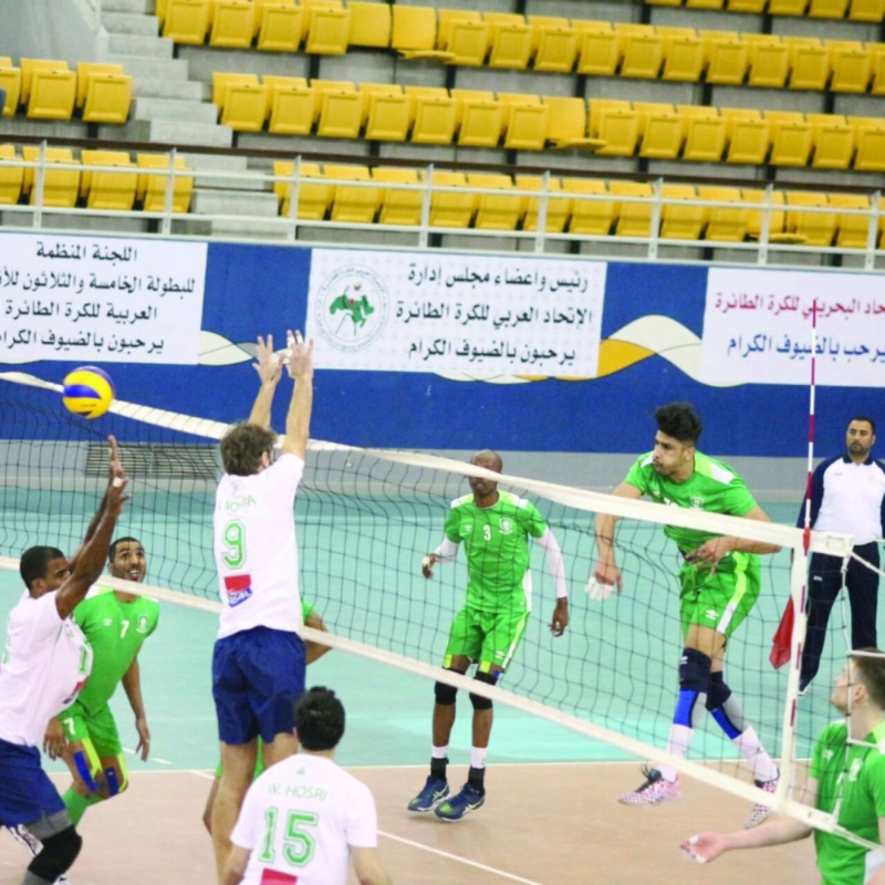 من مباراة الأهلي وتنورين اللبناني (مكة)