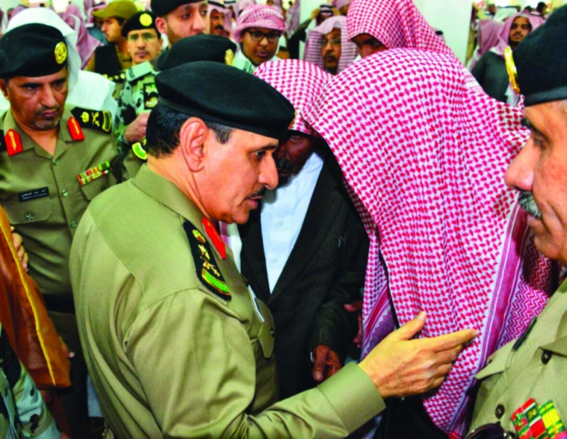 عثمان المحرج يعزي في الشهيد القحطاني (مكة)