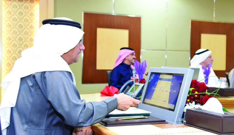 العمر خلال تدشين برنامج تجربتي (مكة)