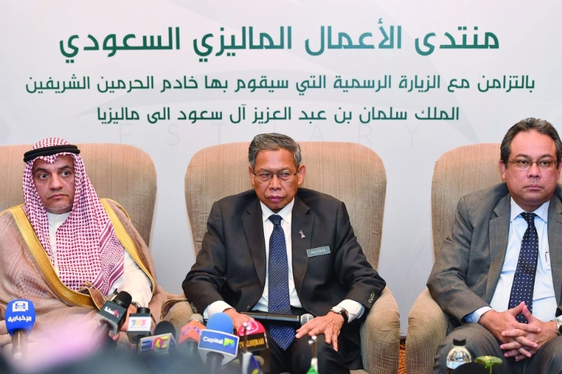 داتو سري والغسان خلال اللقاء