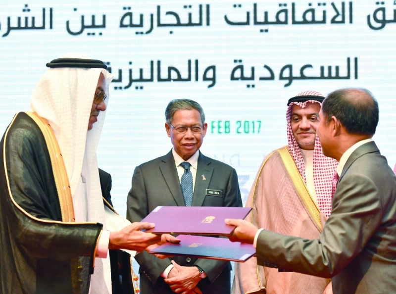 خلال تبادل الاتفاقيات