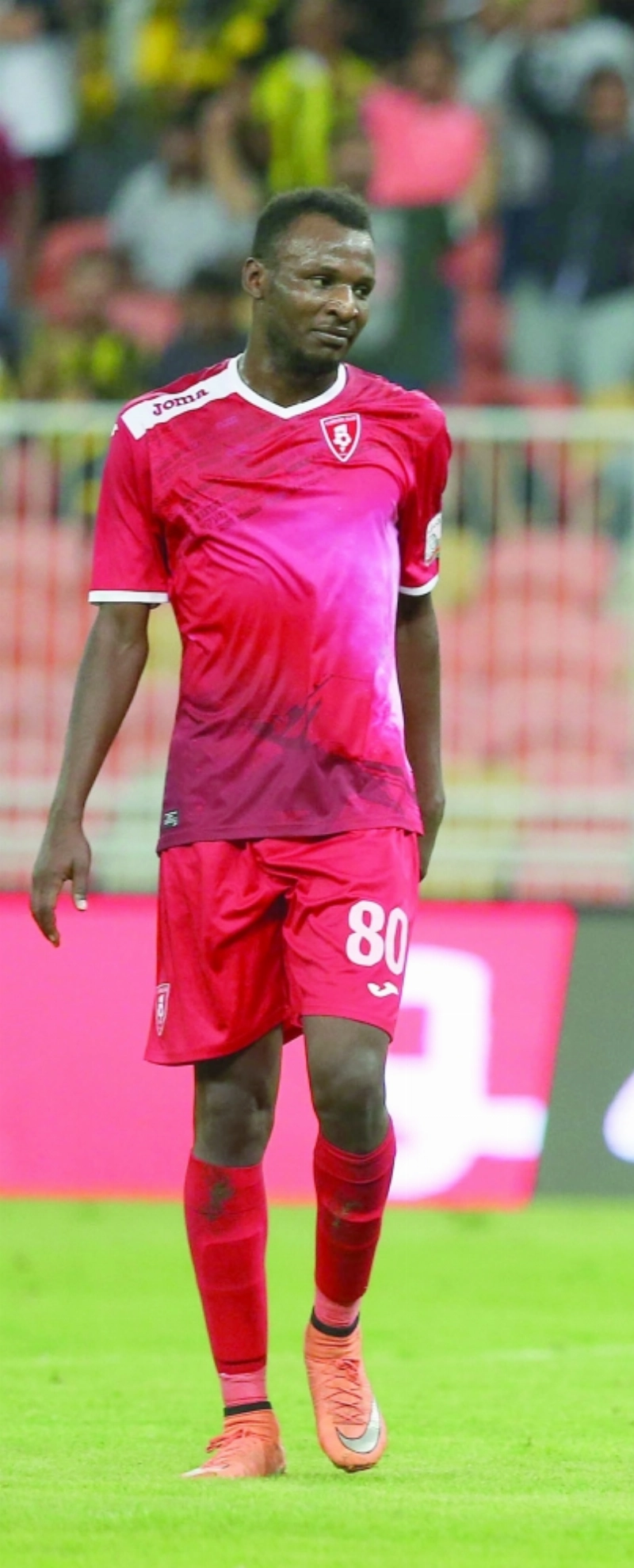 لاعب الوحدة سلطان الدوسري