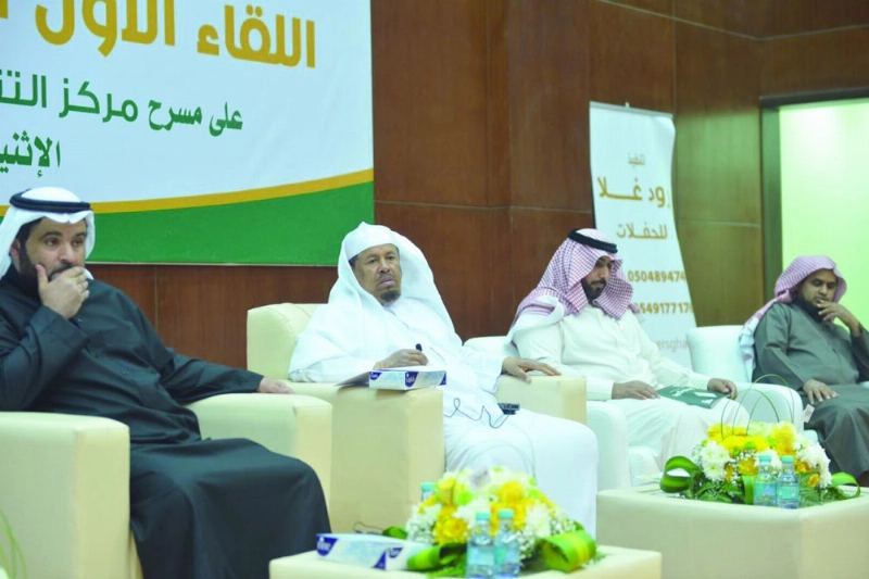 أعضاء المجلس البلدي يستمعون لمطالب الأهالي (مكة)