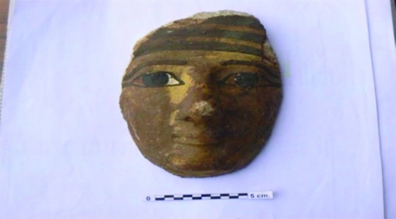 القناع الأثري (د ب أ)