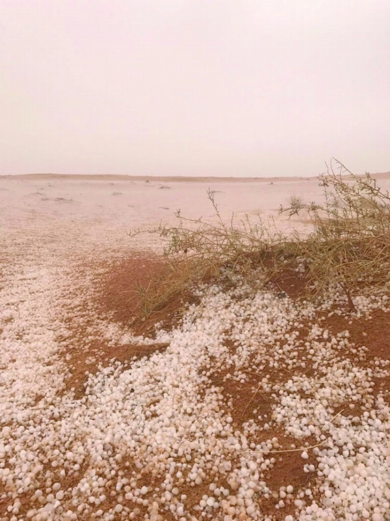 آثار عاصفة مدار على بريدة أمس (مكة)