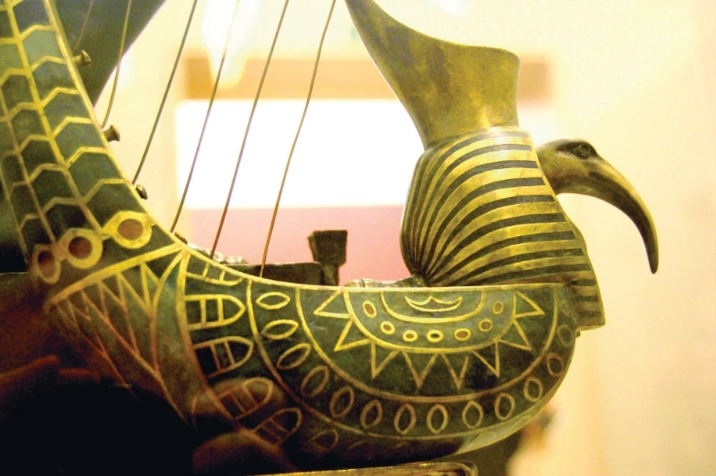 آلة موسيقية فرعونية (الأناضول)