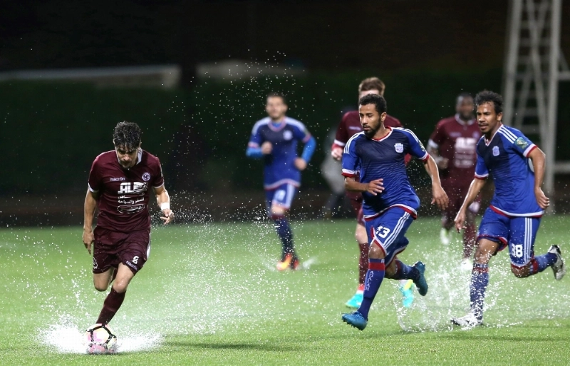 جانب من مباراة الفريقين الأولى (إ ب أ)