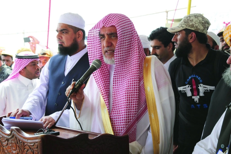 آل الشيخ في احتفالية مئوية بيشاور (واس)