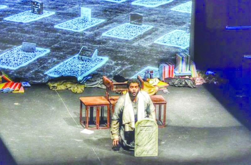 مشهد من مسرحية بفنون الطائف (مكة)