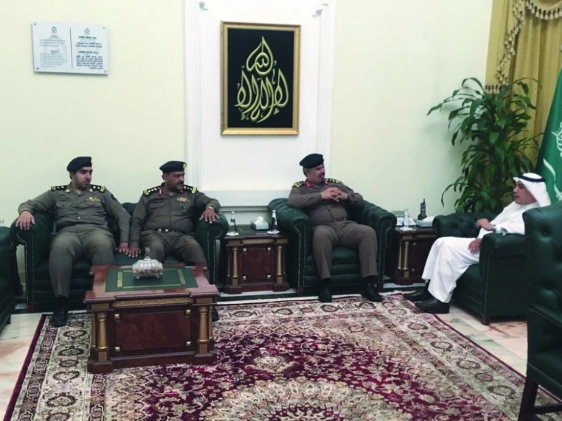 زمان وآل كاسي خلال اللقاء أمس (مكة)
