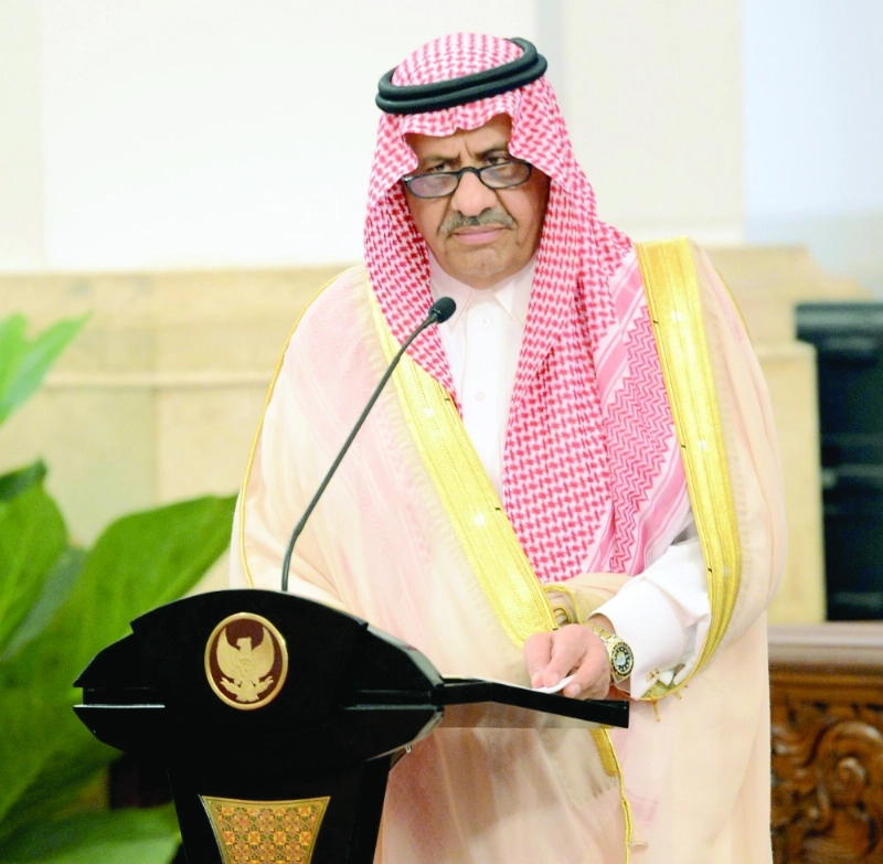 خالد بن سلطان خلال الحفل