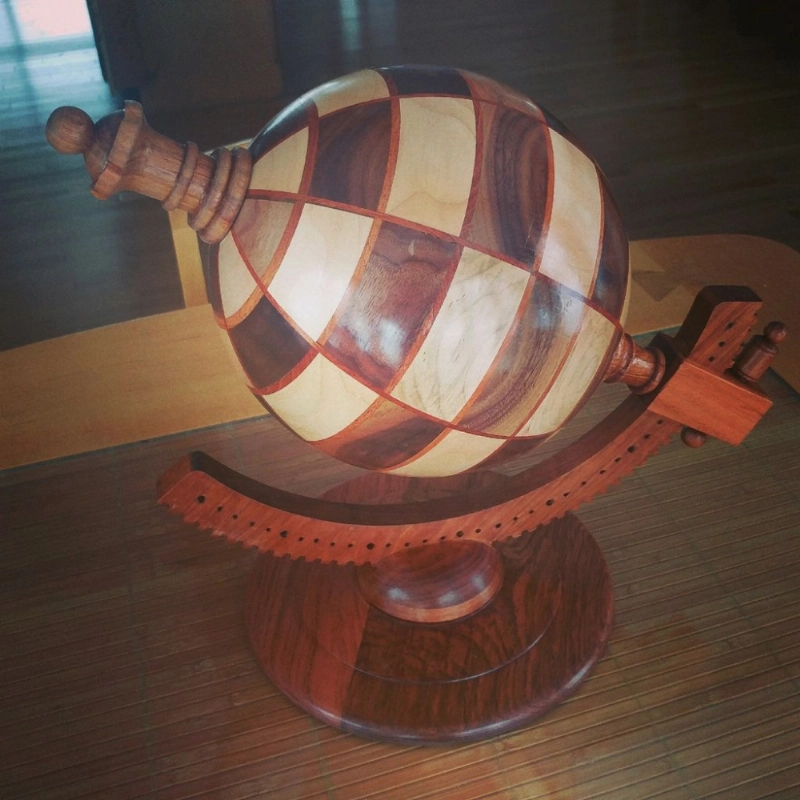 أجزاء وعملية صنع اللوحة (Instructables)