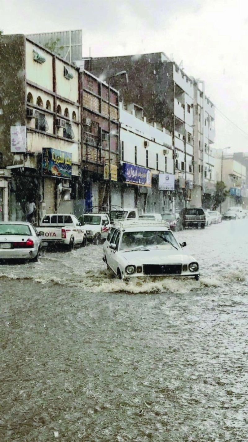 أحد شوارع الطائف خلال الأمطار الأخيرة (مكة)
