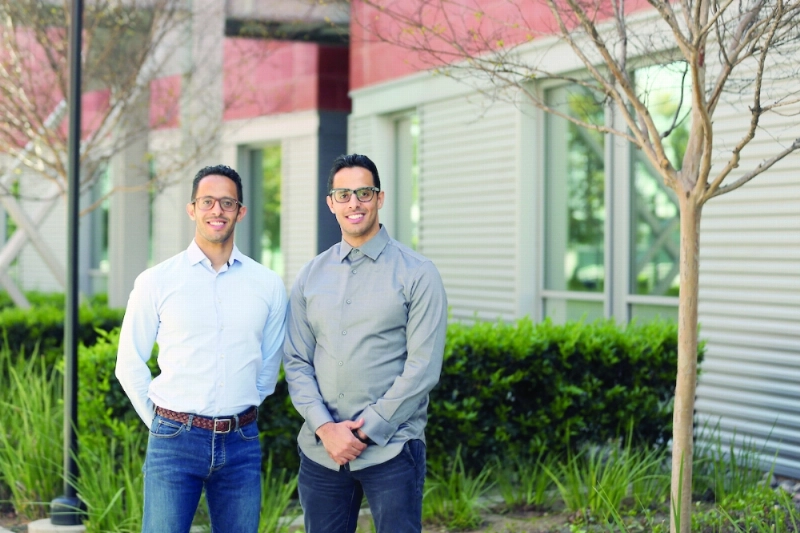 التوأمان فهد وفيصل (University Times California State)