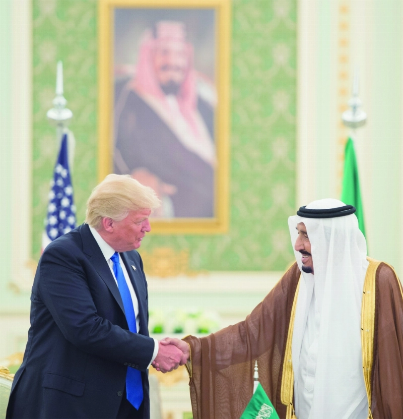 خادم الحرمين والرئيس الأمريكي بعد توقيع إعلان الرؤية المشتركة