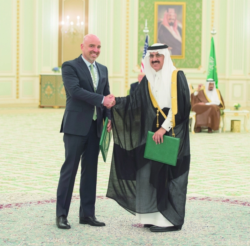مساعد العيبان وبراد كيويل