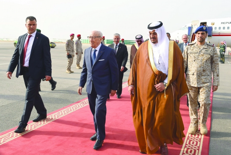 رئيس الجمهورية التونسية الباجي قائد السبسي لدي وصوله الرياض (واس)