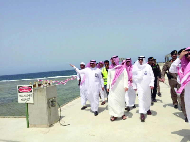 عبدالله بن بندر يتفقد مشروع الواجهة البحرية (مكة)