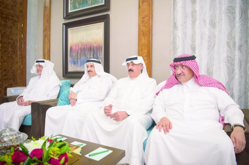 الأمراء خالد الفيصل ومنصور بن متعب ومتعب بن عبدالله ومحمد بن نايف