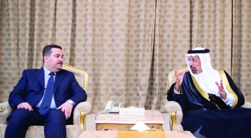 الفالح ووزير الصناعة العراقي (واس)