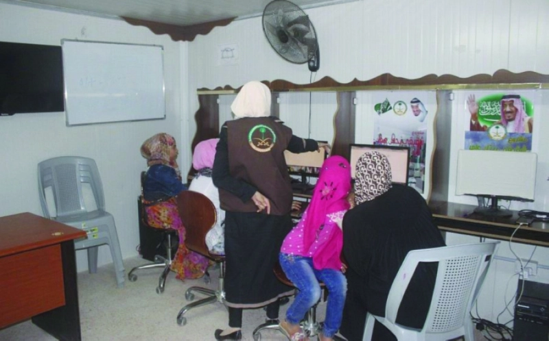 دورة تدريبيبة للاجئات السوريات بالزعتري (واس)