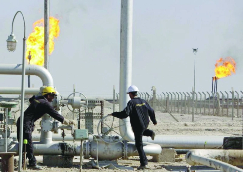 مهندسان في مشروعات للنفط (مكة)