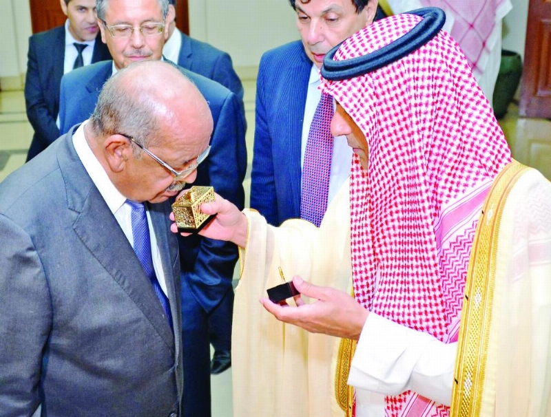 الجبير يحتفي بنظيره الجزائري في جدة (واس)