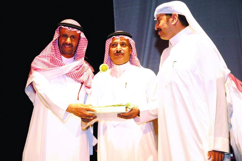 .. وفهد الحارثي (شاكر بيك)