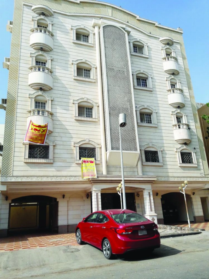 إعلان عن شقق لعمارة سكنية في العزيزية بجدة (مكة)
