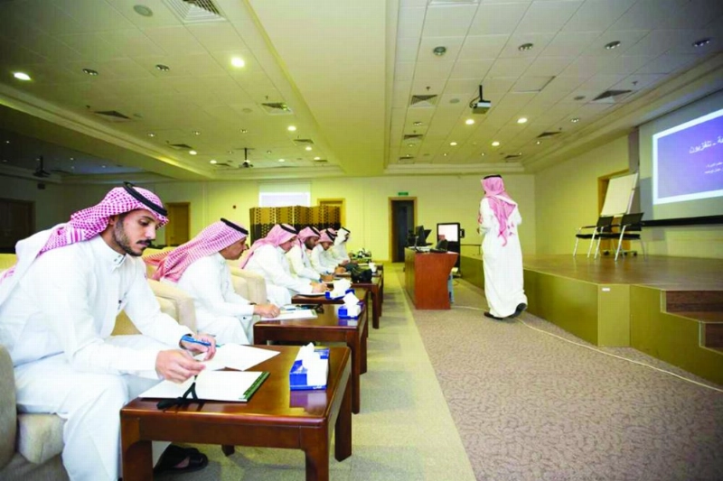 من الدورة التدريبية بمقر هيئة الصحفيين في الرياض (مكة)