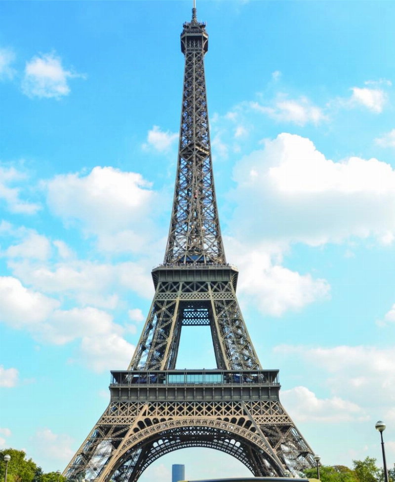 برج إيفل (shutterstock)