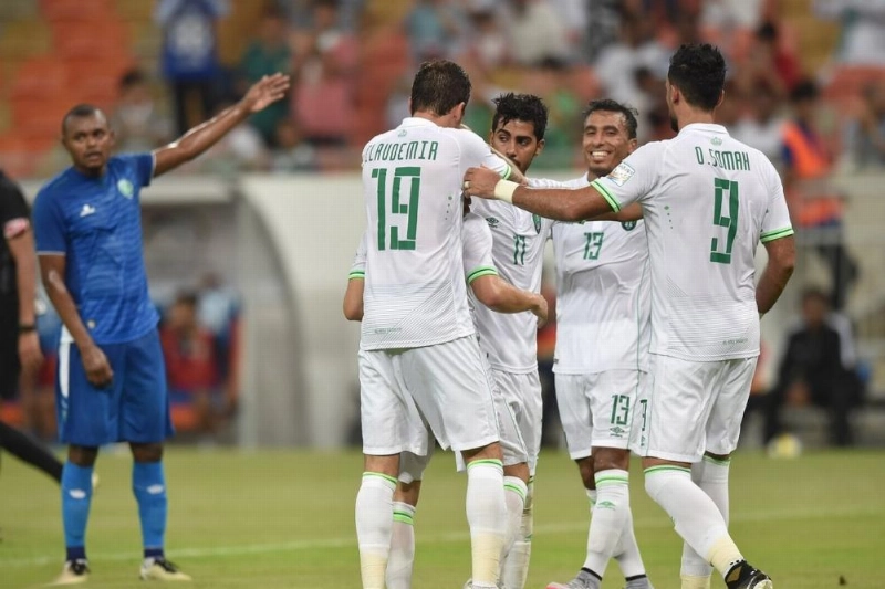 فرحة لاعبي الأهلي بالفوز على الفتح (إعلامي الأهلي)