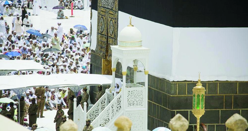 فيصل غزاوي في خطبة أمس (واس)