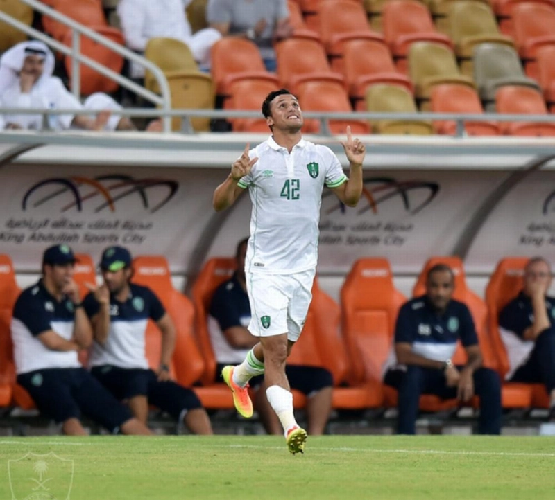 ليوناردو سوزا (إعلامي الأهلي)