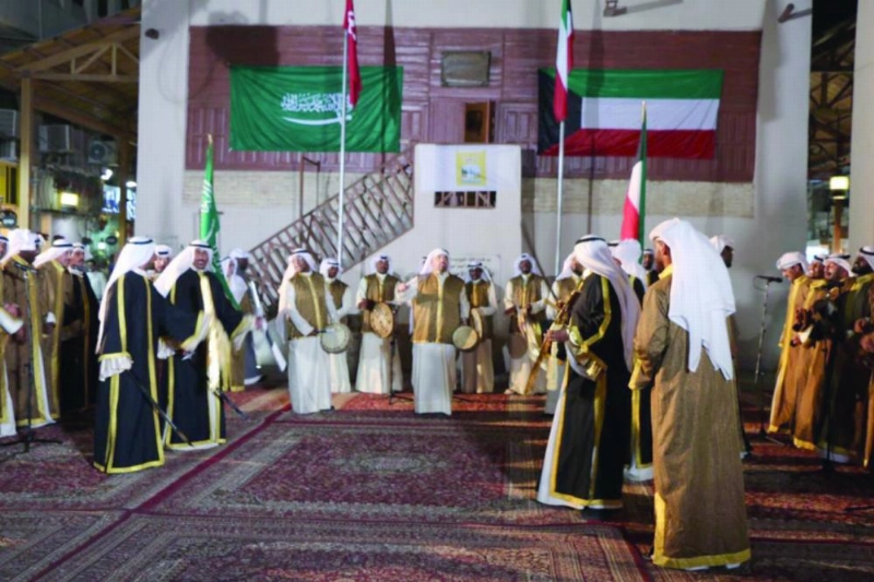 كويتيون يحتفلون باليوم الوطني السعودي (مكة)