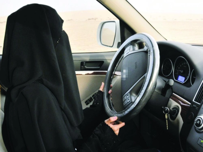 امرأة تقود سيارة (مكة)