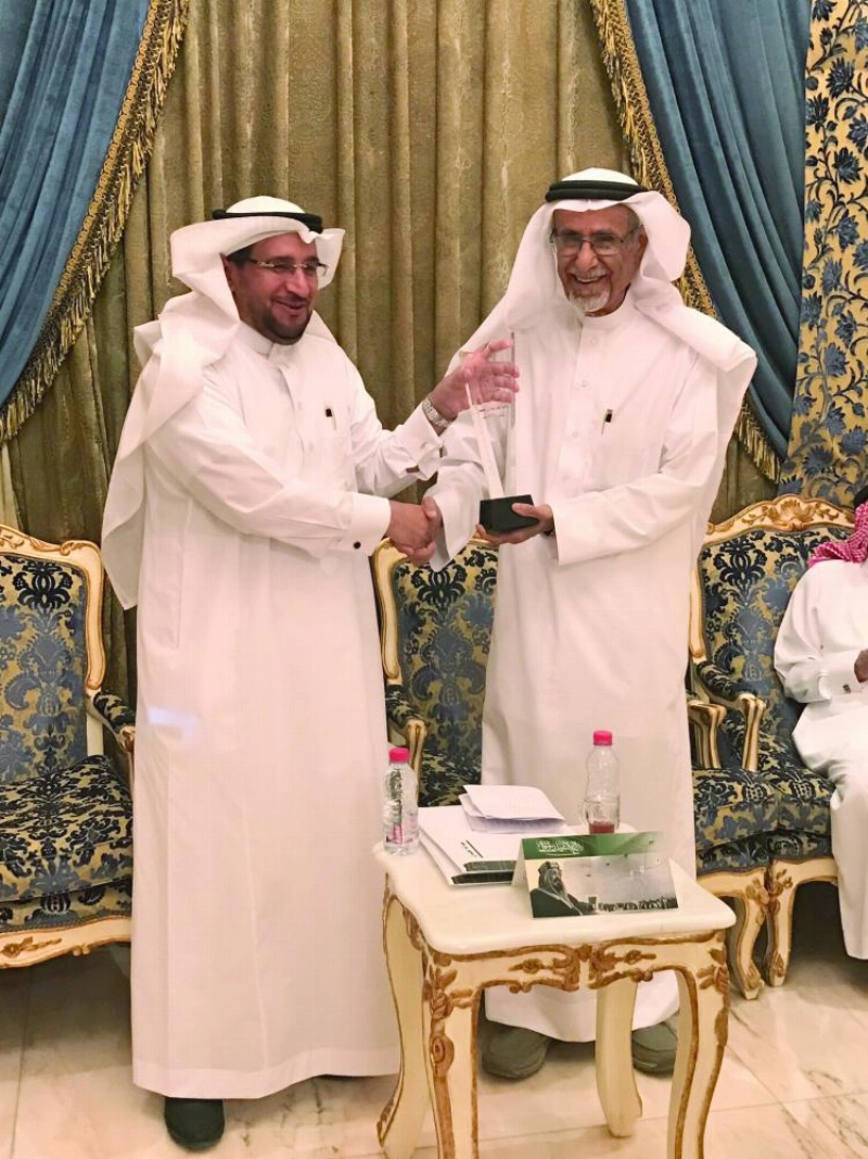 أثناء تكريم محمد القشعمي (مكة)