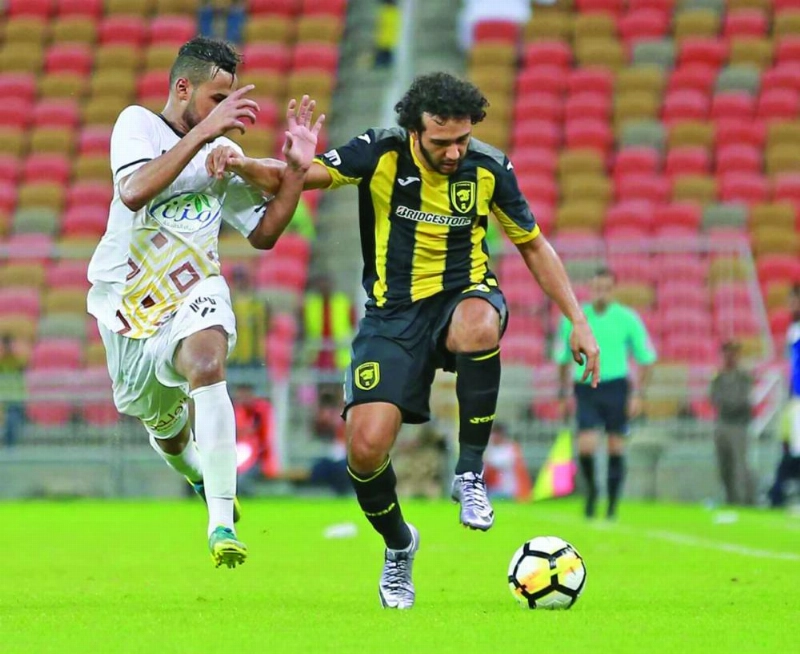 جانب من مواجهة الاتحاد وأحد في الجولة الماضية (ياسر بخش)