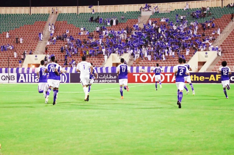 لاعبو الهلال