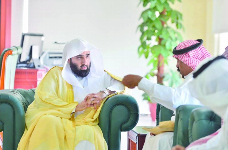 خالد اليوسف خلال الافتتاح (واس)