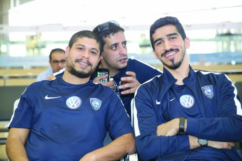 بعثة الهلال في طريقها إلى أبوظبي (إعلامي الهلال)
