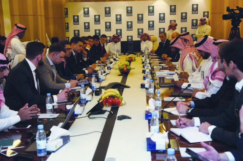 الوفد الروسي أثناء الزيارة (مكة)