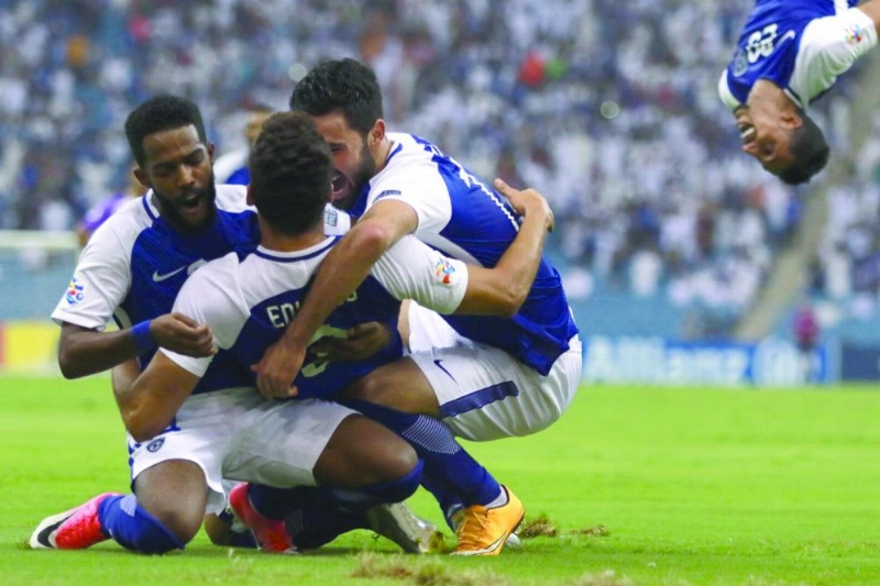 فرحة لاعبي الهلال بالفوز على العين (د ب أ)