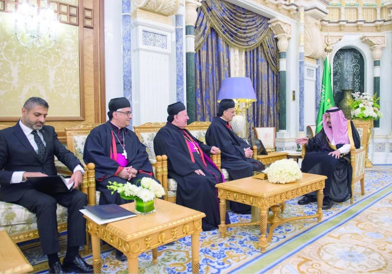 خادم الحرمين خلال استقباله البطريرك اللبناني