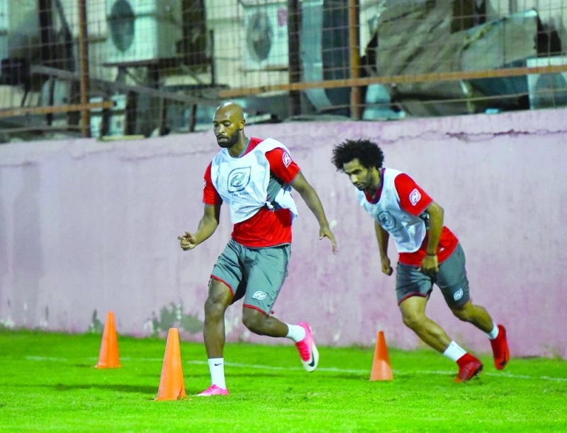 شيكابالا في تدريبات الرائد أمس الأول (إعلامي الرائد)