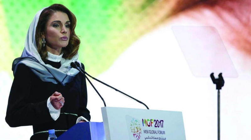 الملكة رانيا العبدالله تلقي كلمتها في افتتاح المنتدى