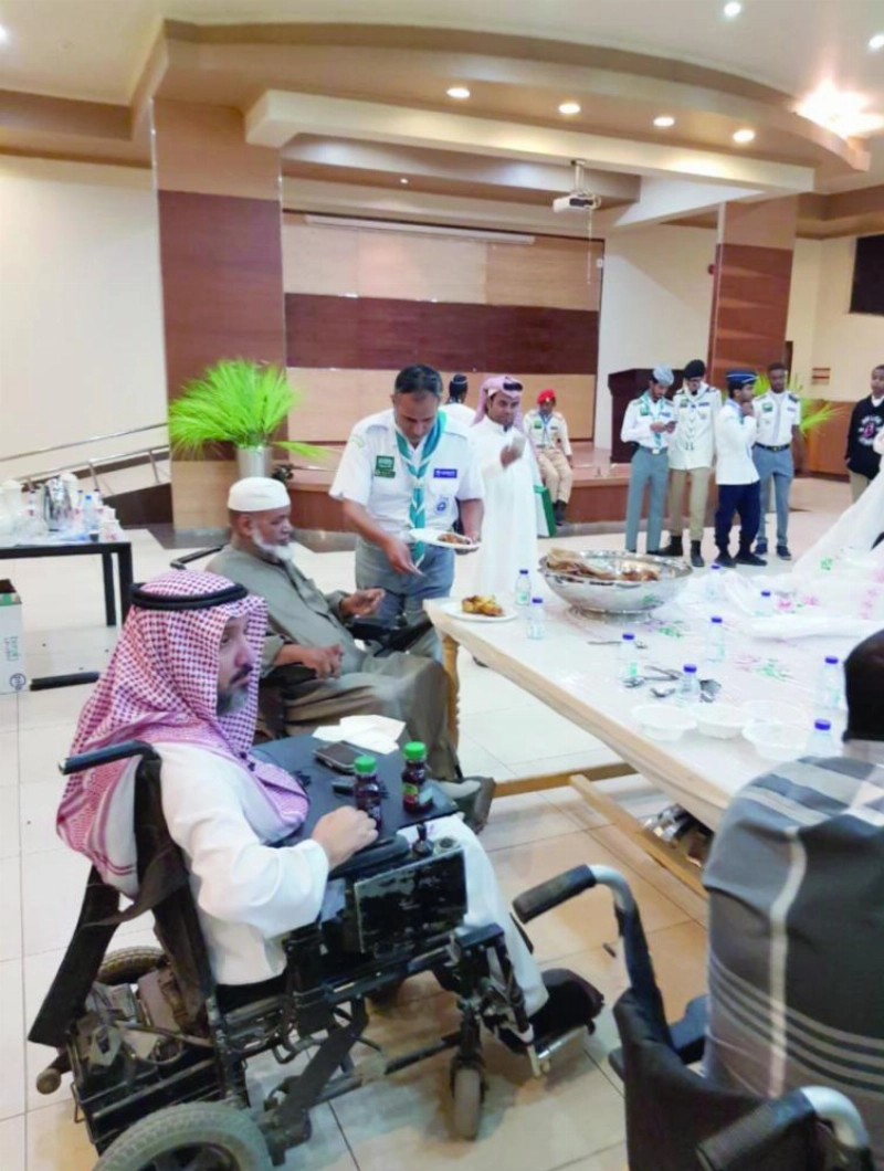 من الاحتفاء بالمرضى المنومين (واس)