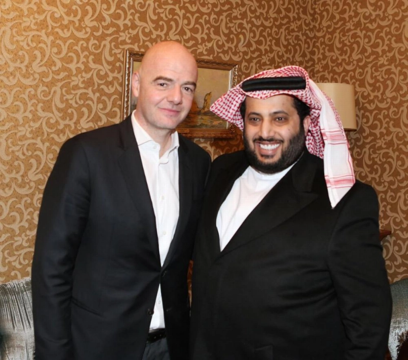 آل الشيخ ورئيس الفيفا في اجتماعهما الأخير (هيئة الرياضة)