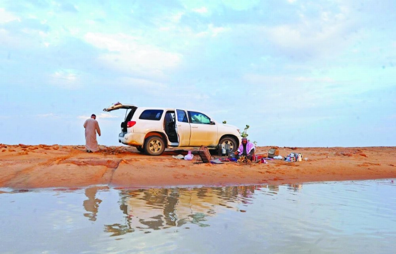 جريان أحد الأودية في القصيم (واس)