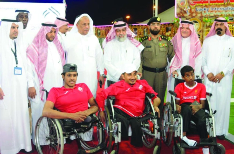 مشاركون في المهرجان (واس)